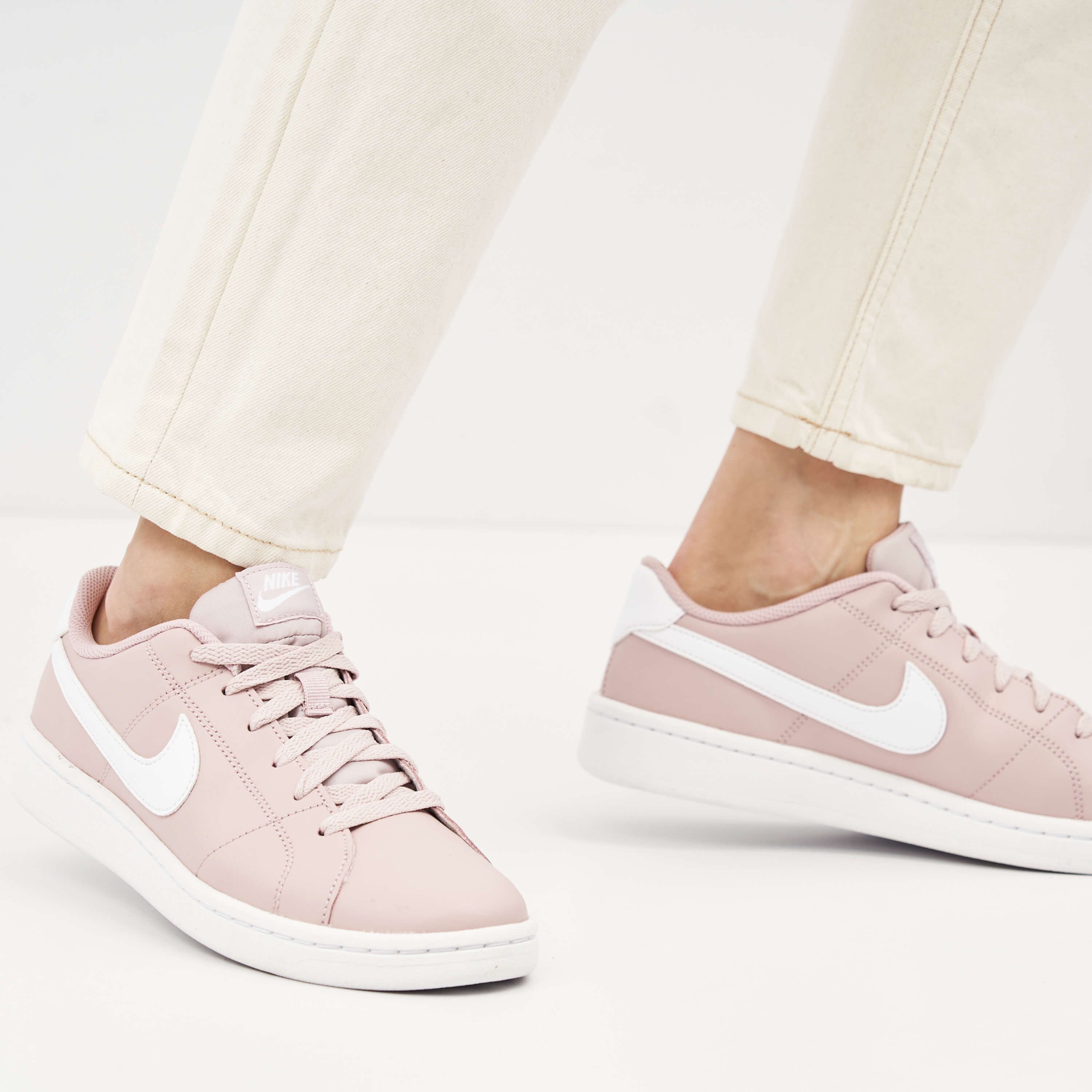 Кроссовки женские Nike Wmns Court Royale (749867-604) - фото 6
