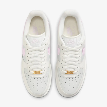 Фото Женские кроссовки NIKE W AIR FORCE 1 07 (DQ0826-100)