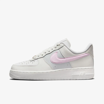 Фото Женские кроссовки NIKE W AIR FORCE 1 07 (DQ0826-100)
