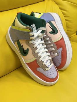 Фото Женские кроссовки NIKE DUNK HIGH UP DH3718-700