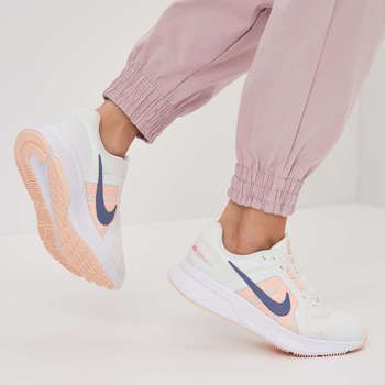 Фото Кроссовки женские Nike W RUN SWIFT 2 CU3528-100