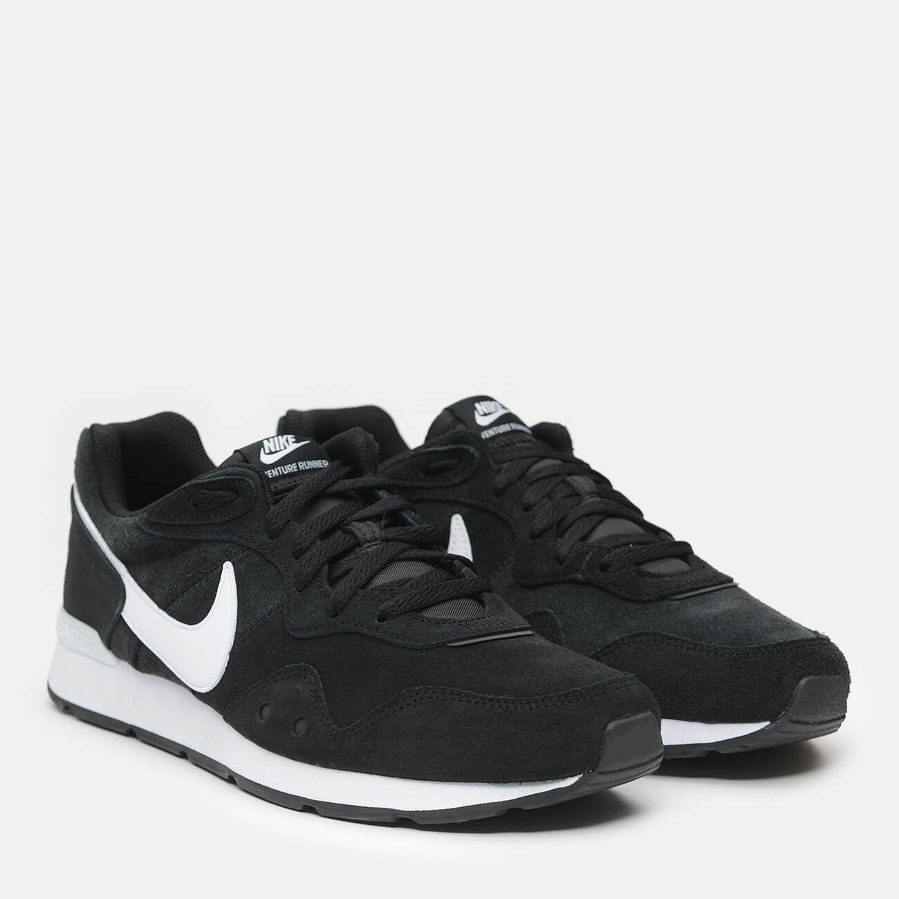 Мужские кроссовки Nike Venture Runner Suede CQ4557-001 - фото 1