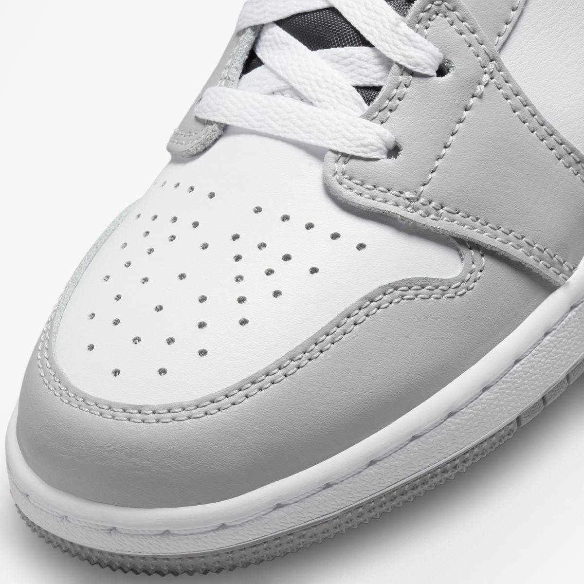 Детские кроссовки Nike AIR JORDAN 1 MID (GS) 554725-078 - фото 7