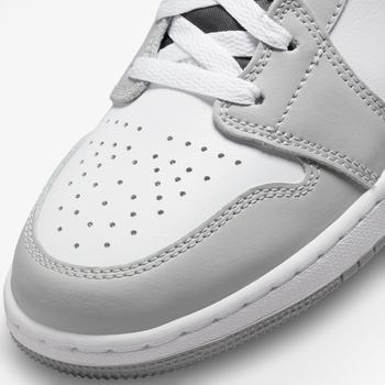 Фото Детские кроссовки Nike AIR JORDAN 1 MID (GS) 554725-078