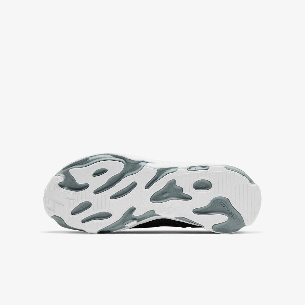 Детские кроссовки Nike REACT LIVE (GS) CW1622-002 - фото 5