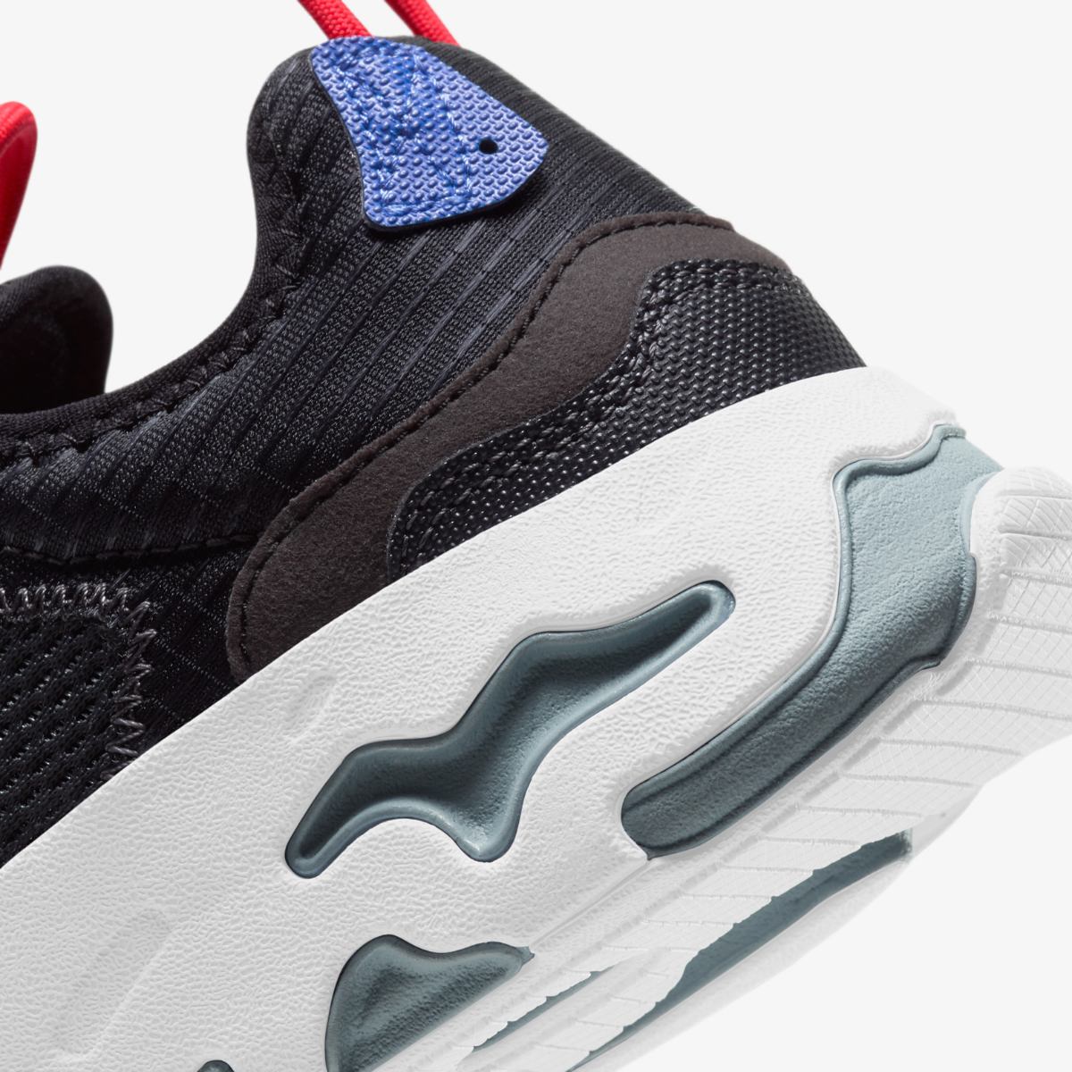 Детские кроссовки Nike REACT LIVE (GS) CW1622-002 - фото 8