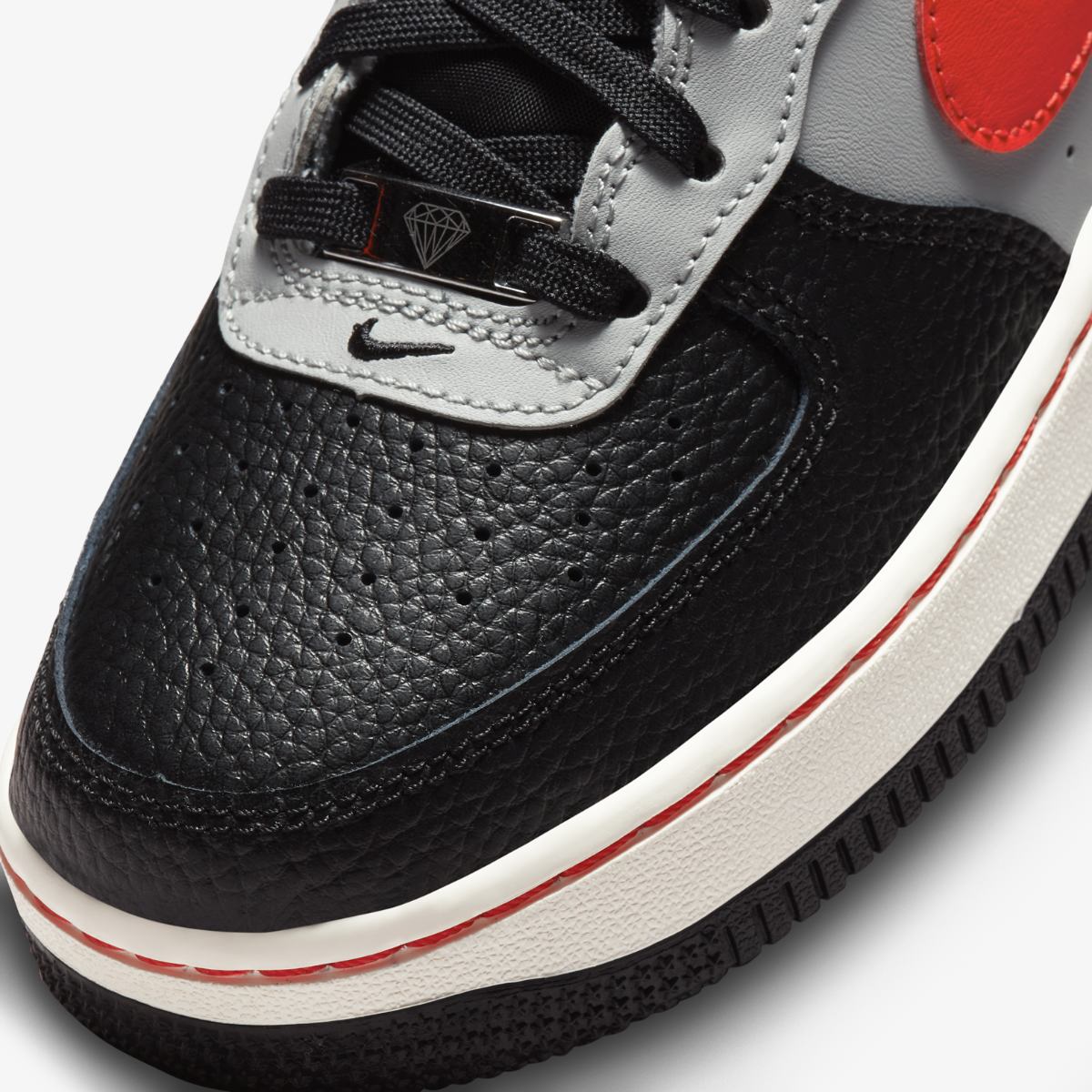 Детские кроссовки Nike AIR FORCE 1 LV8 EMB (GS) DJ9993-001 - фото 7