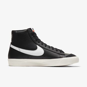 Фото Мужские кроссовки Nike BLAZER MID 77 VNTG BQ6806-002