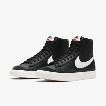 Фото Мужские кроссовки Nike BLAZER MID 77 VNTG BQ6806-002