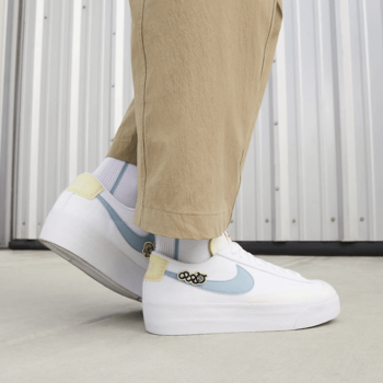 Фото Женские кроссовки Nike W BLAZER LOW PLATFORM SE NN DJ6376-100