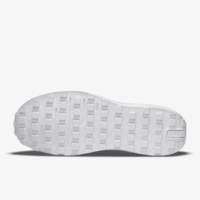 Женские кроссовки Nike W WAFFLE ONE SE DJ9776-100 - фото 5