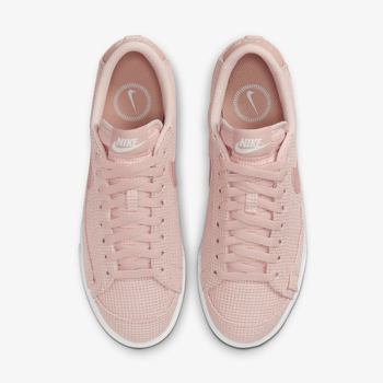 Фото Женские кроссовки Nike W BLAZER LOW PLATFORM ESS DN0744-600
