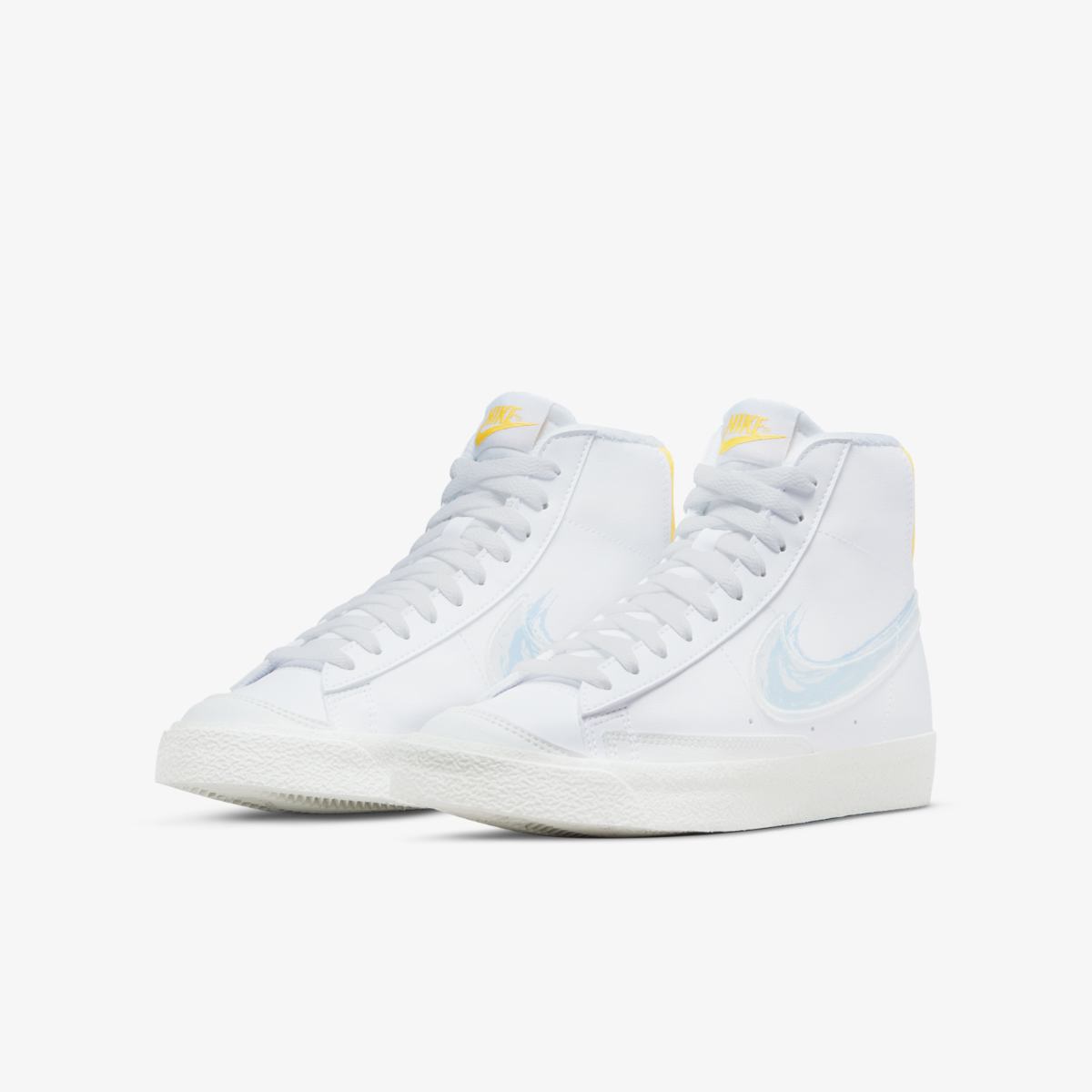Детские кроссовки Nike BLAZER MID 77 GS DX3070-100 - фото 1