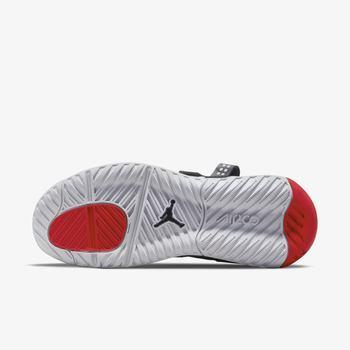 Фото Кроссовки женские Nike WMNS JORDAN MA2 CW5992-106