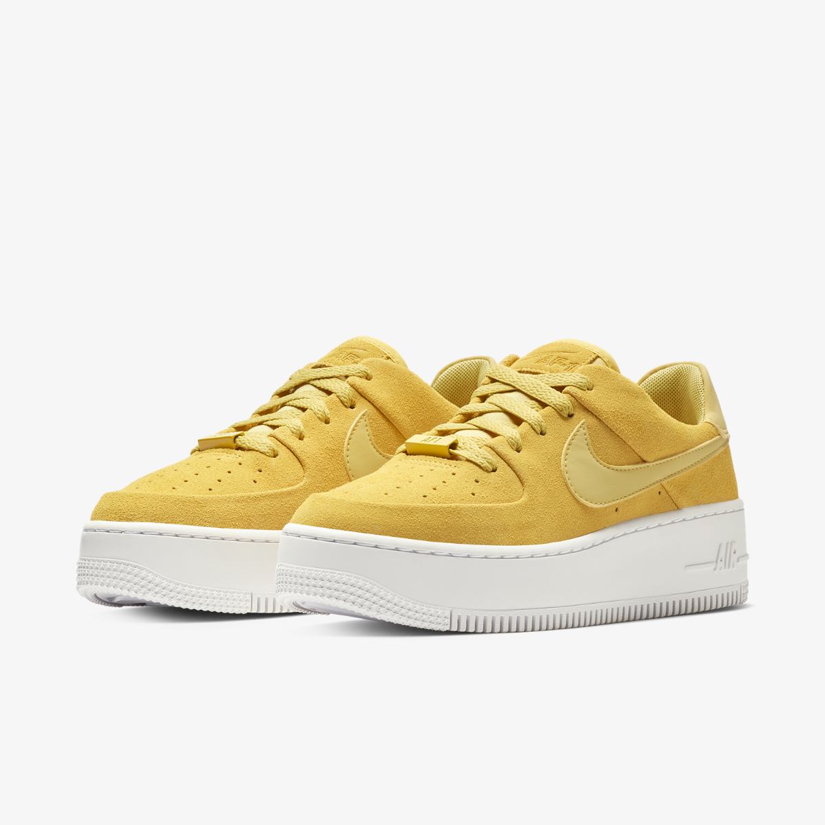 Женские кроссовки Nike AIR FORCE SAGE LOW AR5339-300 - фото 1