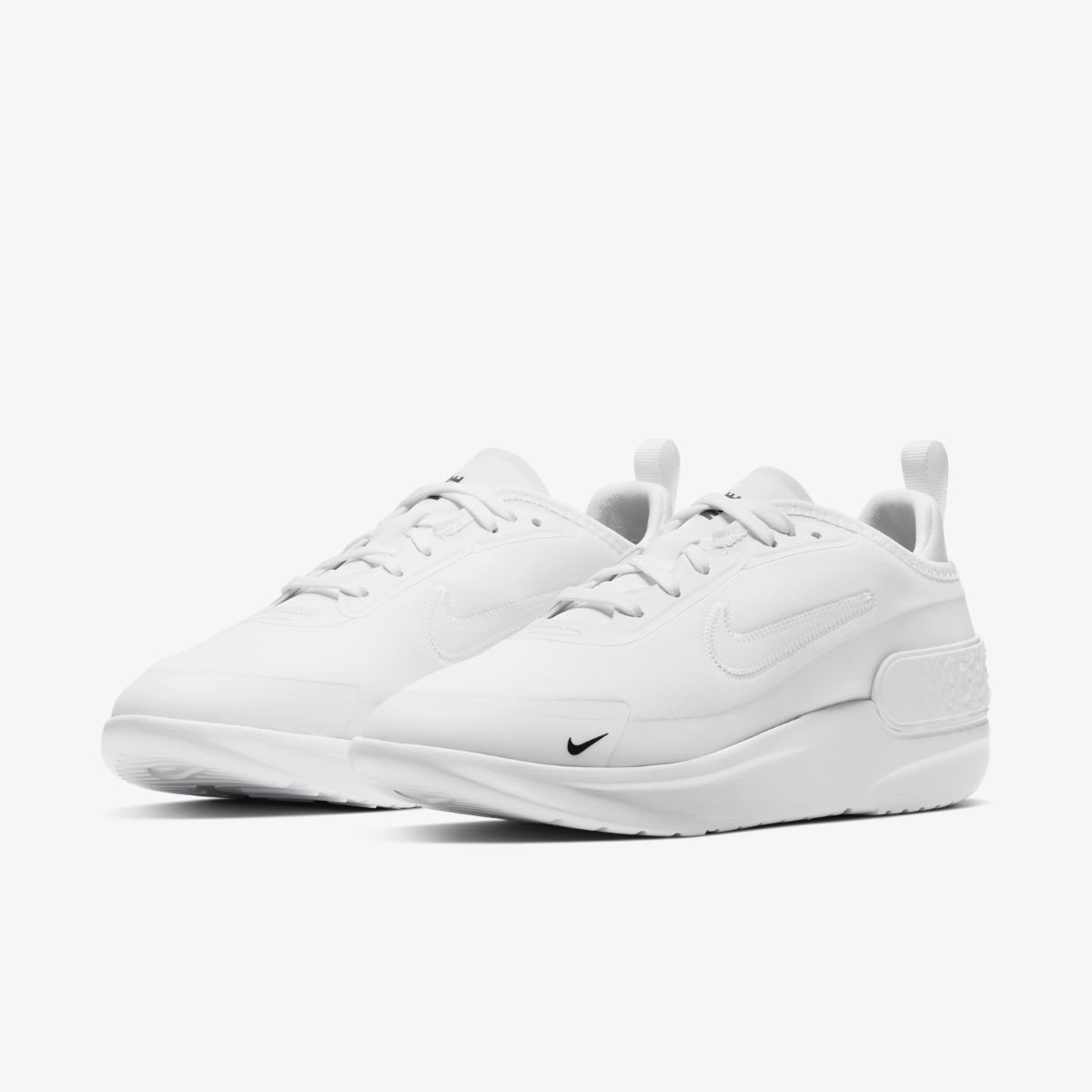 Женские кроссовки Nike WMNS AMIXA CD5403-100 - фото 1