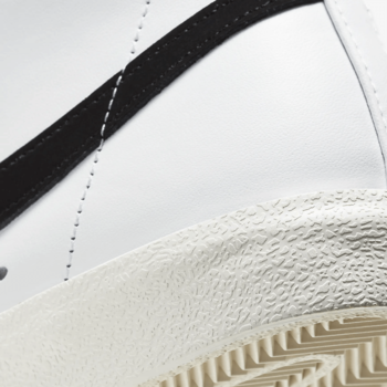 Фото Женские кроссовки Nike W BLAZER MID 77 CZ1055-100