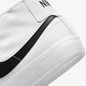 Фото Мужские кроссовки NIKE SB BLZR COURT MID DC8901-100