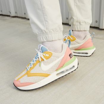 Фото Женские кроссовки Nike W AIR MAX DAWN SE DJ9986-100