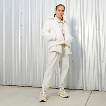 Фото Женские кроссовки Nike W AIR MAX DAWN SE DJ9986-100