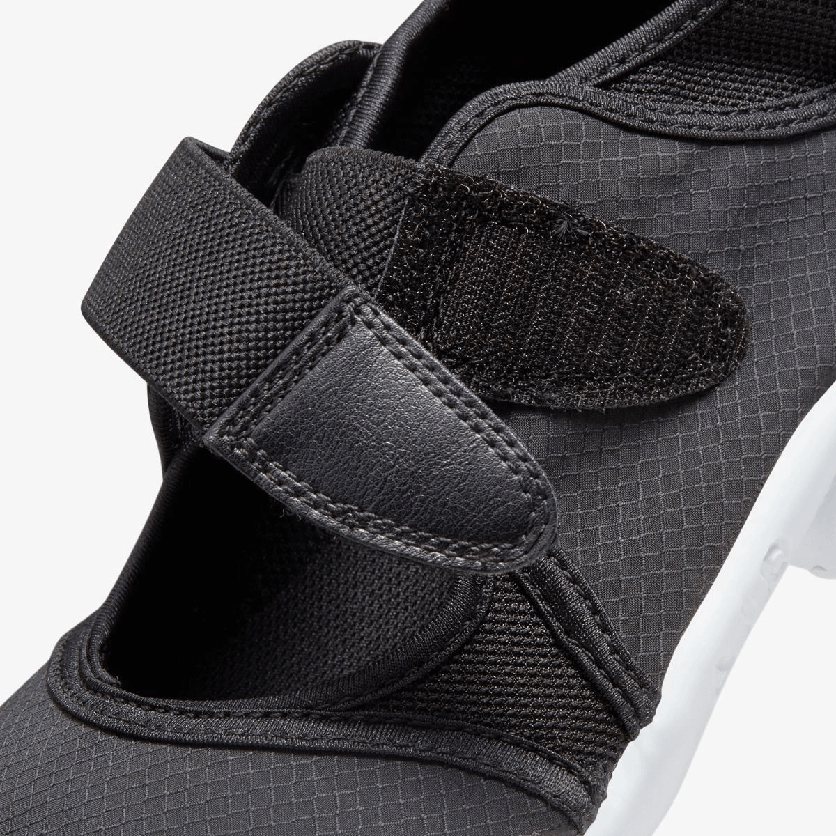 Женские кроссовки Nike WMNS AIR RIFT BR DN1338-001 - фото 7