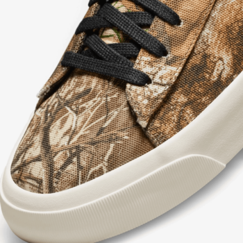 Фото Мужские кроссовки Nike SB BLAZER LOW PRO GT PRM DO9398-001