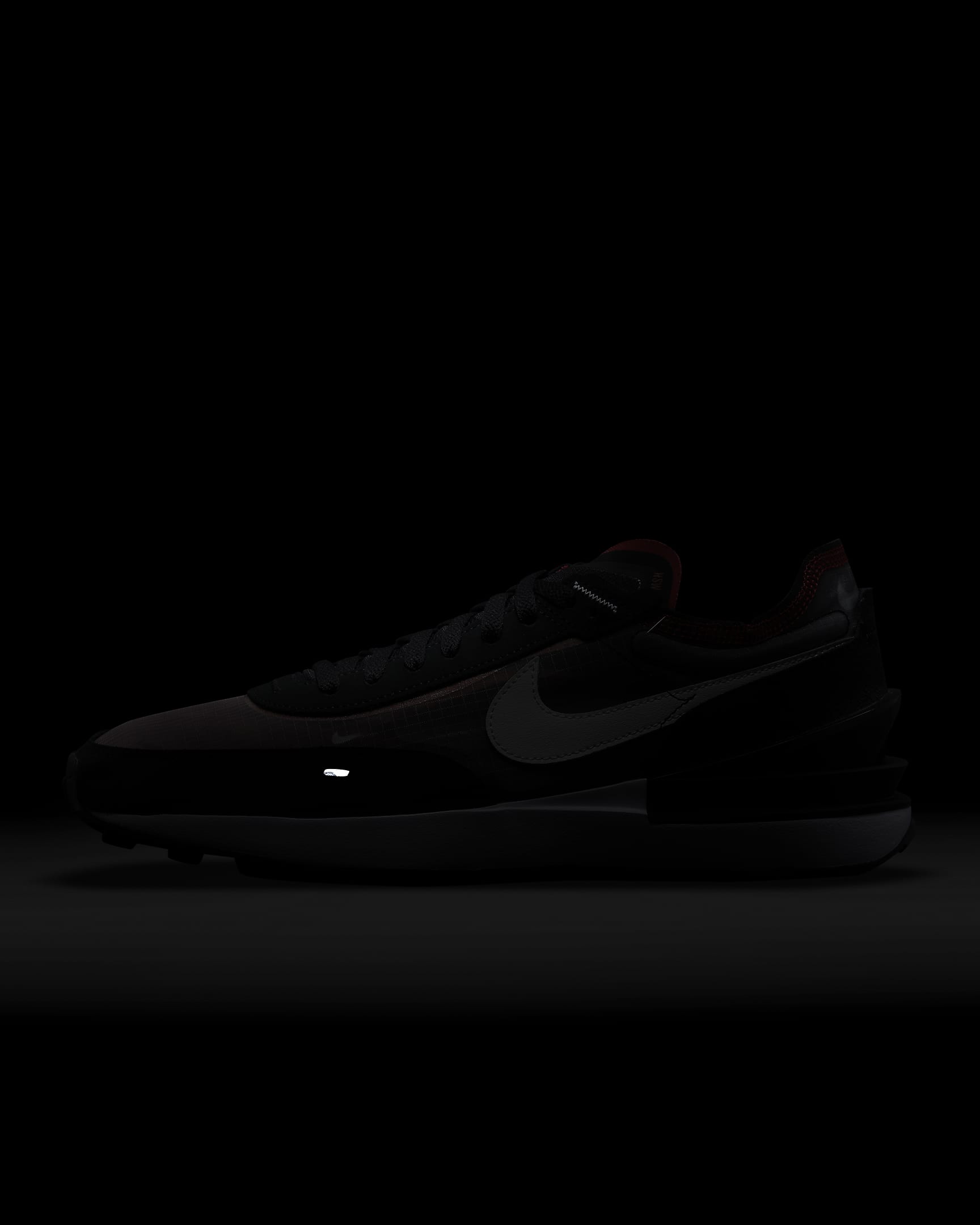 Кроссовки мужские Nike Waffle One Se (DD8014-001) - фото 7