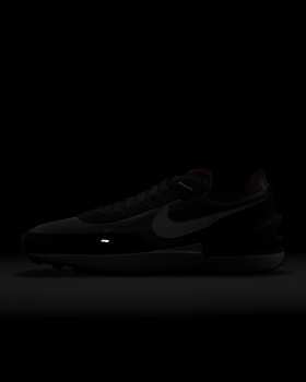 Фото Кроссовки мужские Nike Waffle One Se (DD8014-001)