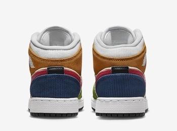 Фото Кроссовки женские Nike Jordan Air 1 Mid Se (Gs) (DR6957-100)